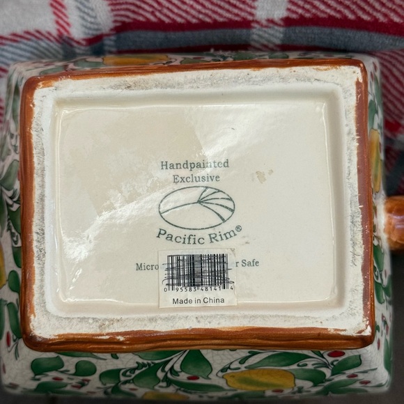 Vintage 8”H Pacific Rim Ceramic Lemon Pitcher - Picture 6 of 6